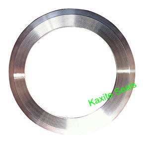 Cosa rende le guarnizioni seghettate diverse dalle tradizionali guarnizioni metalliche?